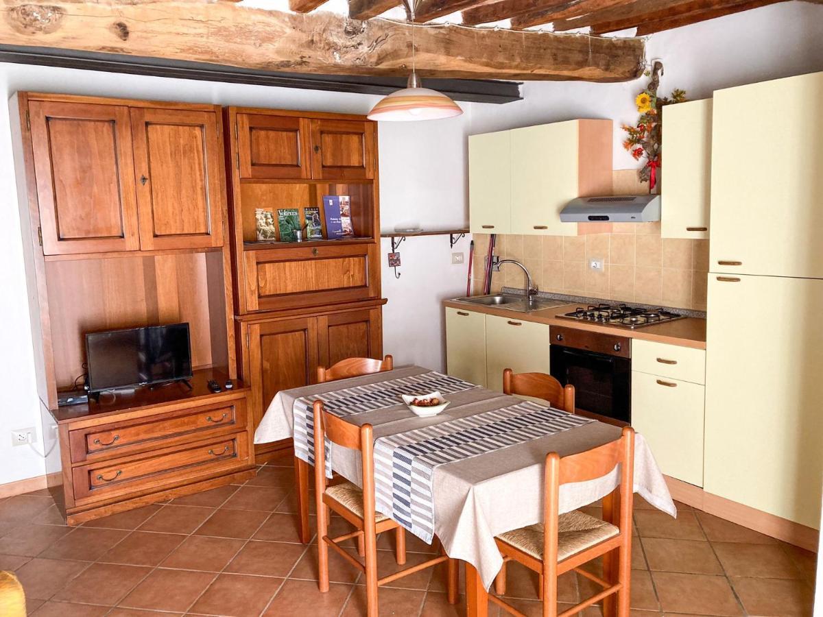 Agora Apartment Montecatini Val di Cecina Luaran gambar